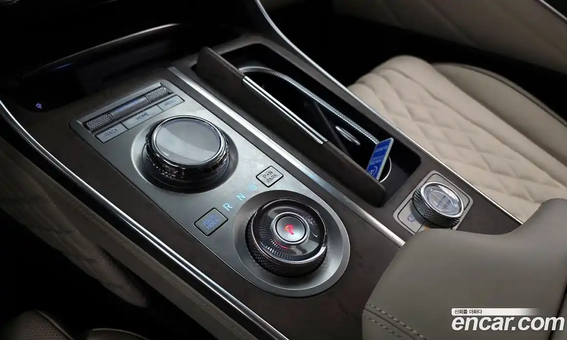 Genesis GV80 2023 2.5 Автомат в Москве № 117166, фото 14