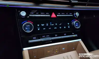 Hyundai Santa Fe 2025 1.6 Автомат в Москве № 119284, миниатюра 7