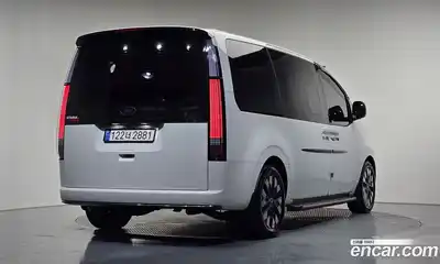Hyundai Staria, 2025