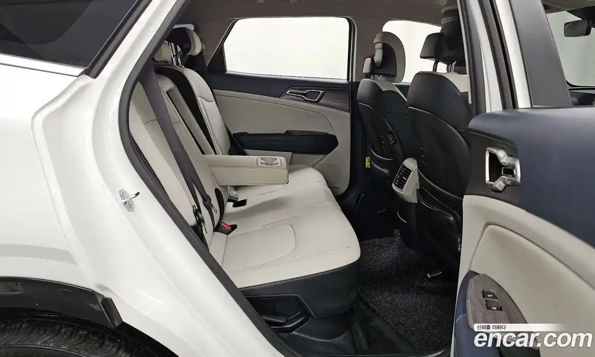 Kia Sportage 2024 1.6 Автомат в Москве № 120061, фото 17