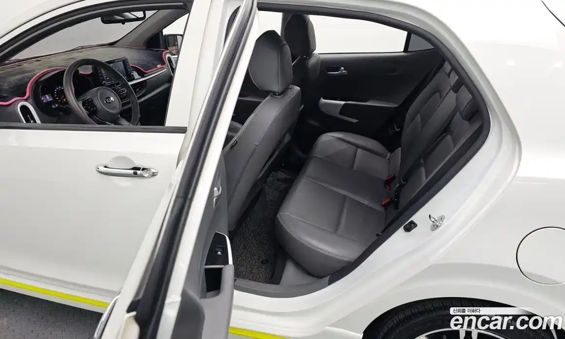 Kia Morning 2018 1.0 Автомат в Москве № 120481, фото 13