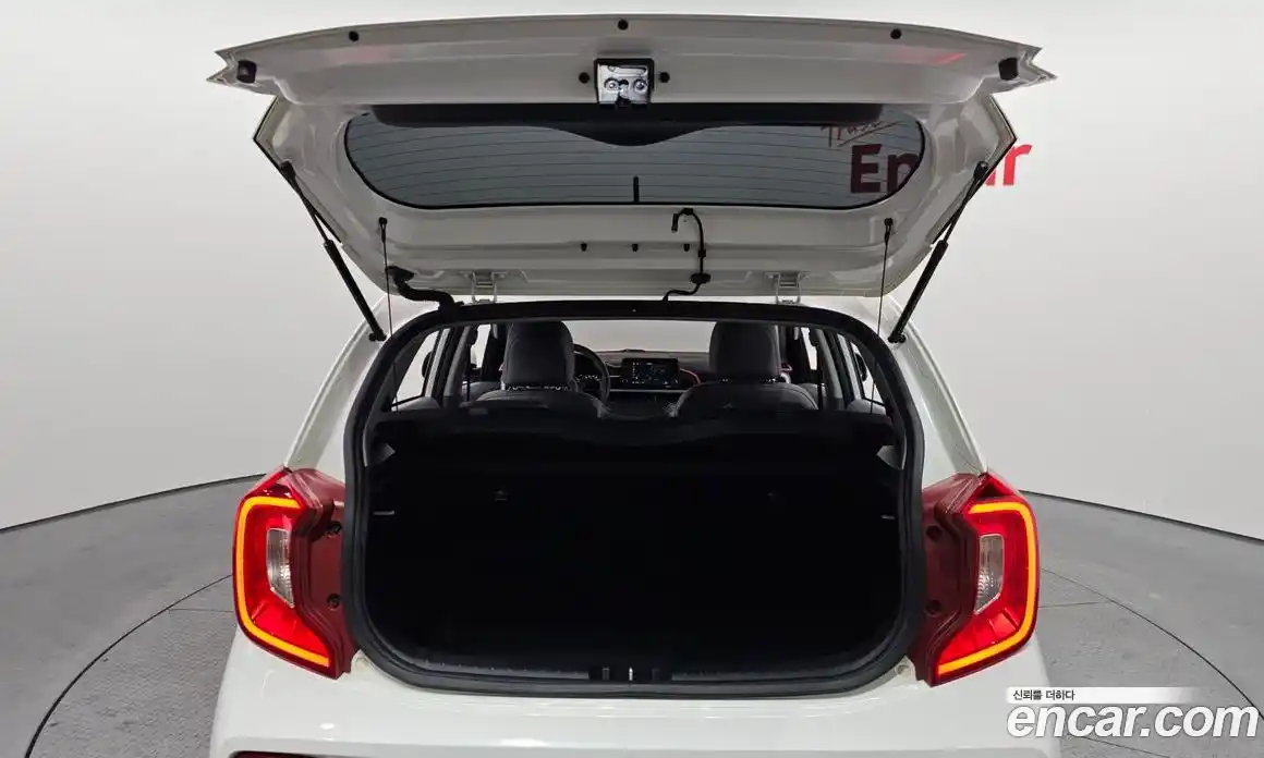 Kia Morning 2018 1.0 Автомат в Москве № 120481, фото 9