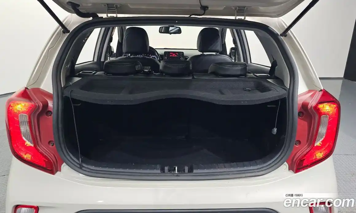 Kia Morning 2020 1.0 Автомат в Москве № 120572, фото 12