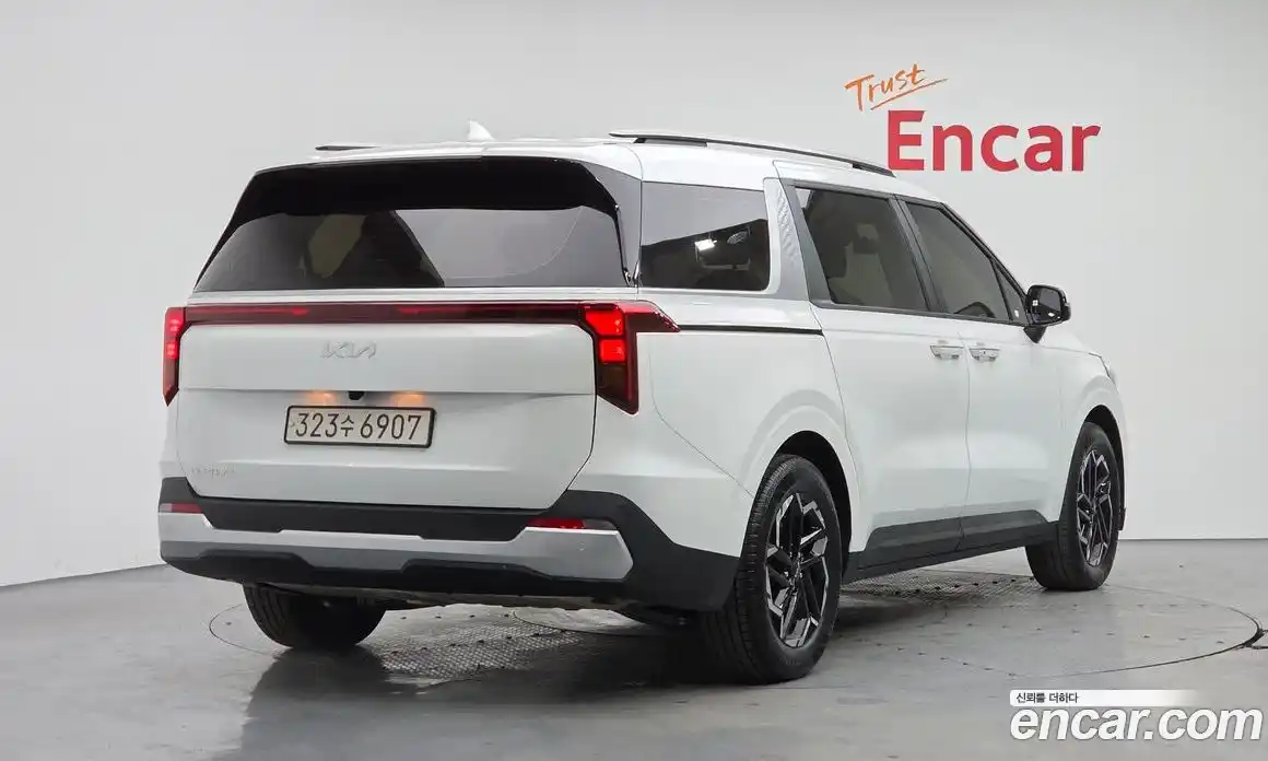 Kia Canival 2024 2.2 Автомат в Москве № 120958, фото 11