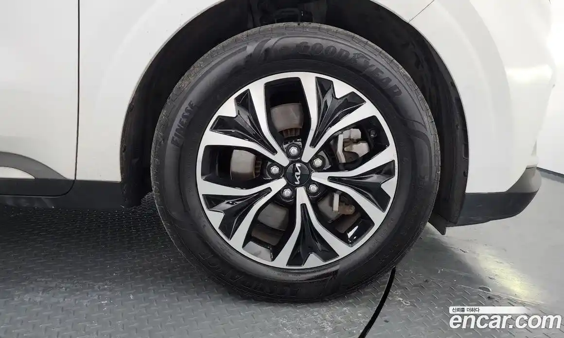 Kia Canival 2022 2.2 Автомат в Москве № 121032, фото 1