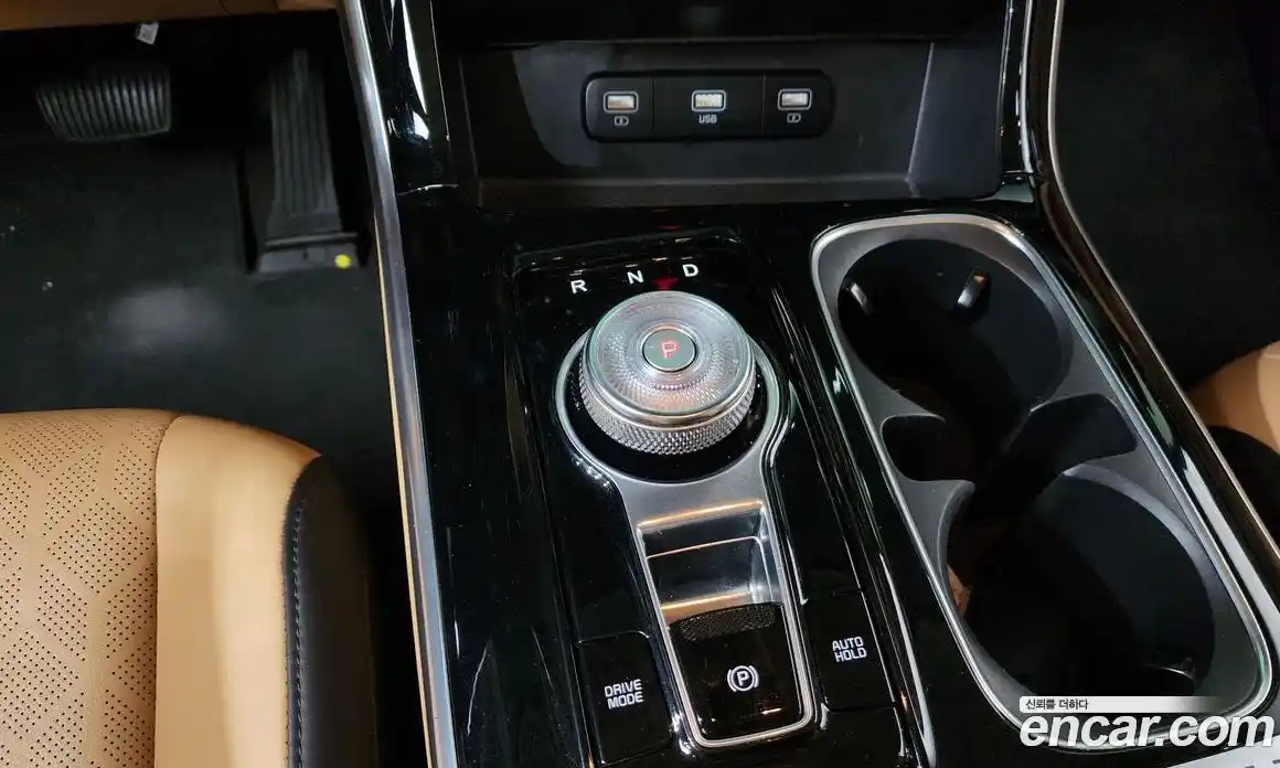 Kia Canival 2022 2.2 Автомат в Москве № 121032, фото 19