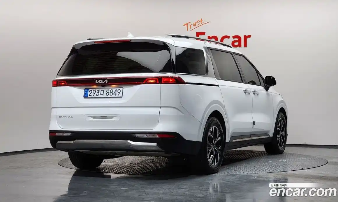 Kia Canival 2022 2.2 Автомат в Москве № 121032, фото 3