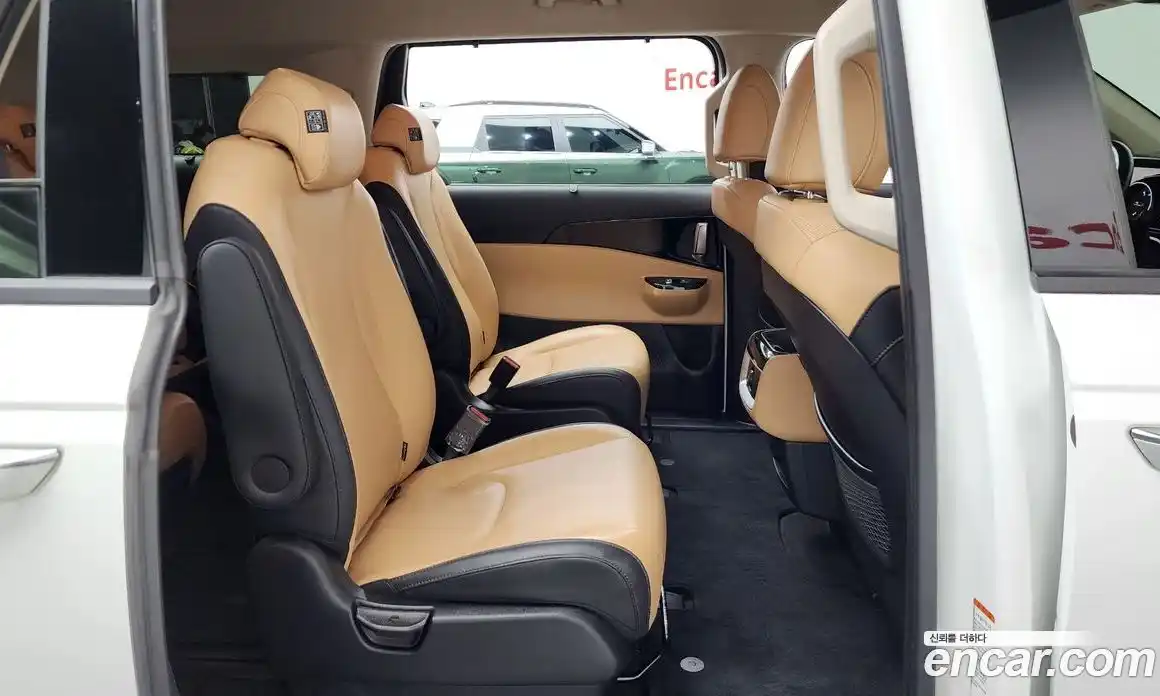 Kia Canival 2022 2.2 Автомат в Москве № 121032, фото 10