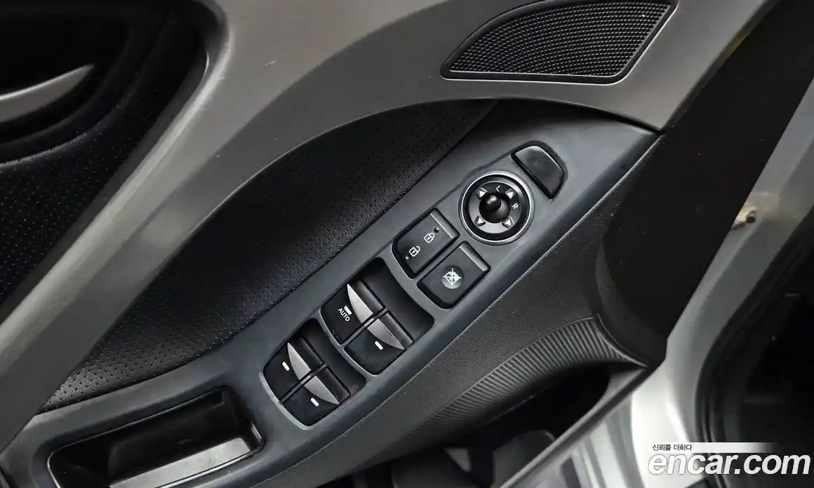 Hyundai Avante 2013 1.6 Автомат в Москве № 122578, фото 13