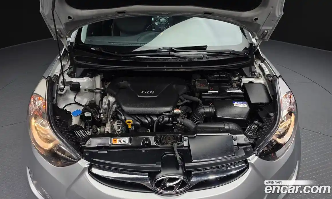 Hyundai Avante 2013 1.6 Автомат в Москве № 122578, фото 8