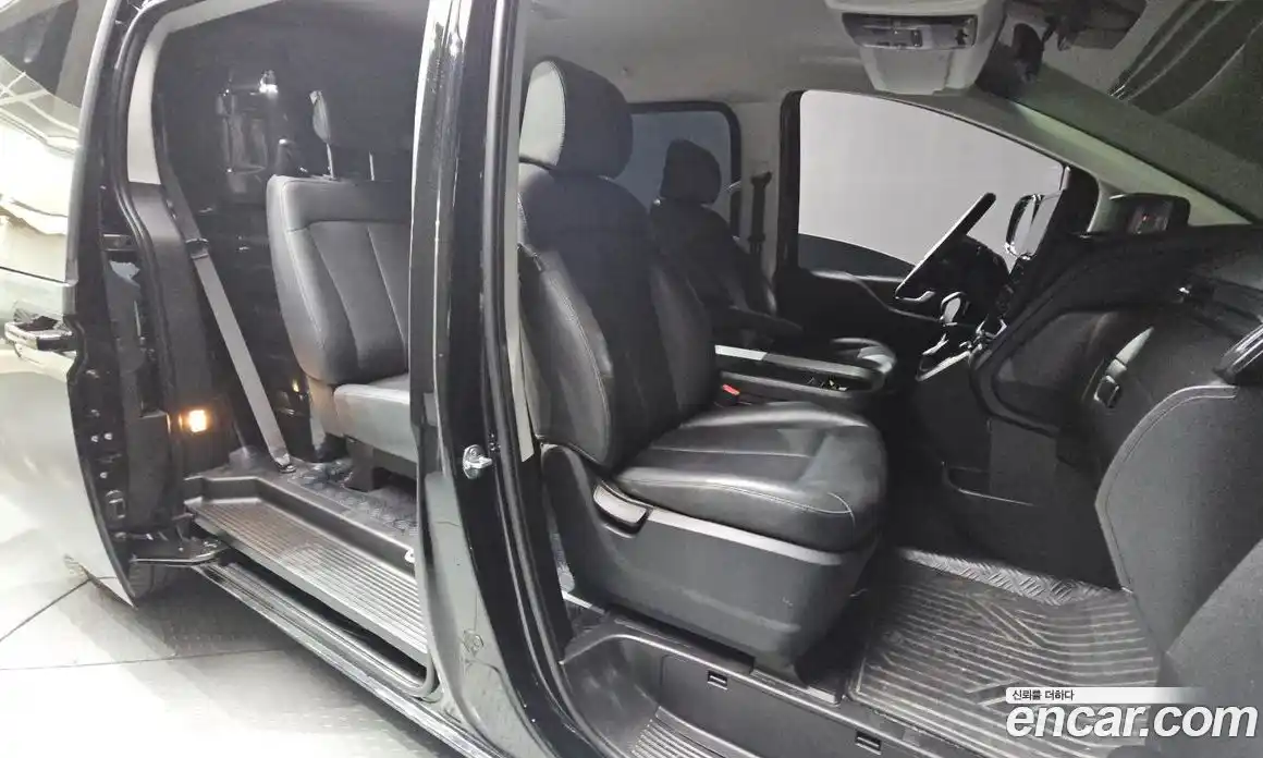 Hyundai Staria 2025 2.2 Автомат в Москве № 126589, фото 6