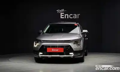 Kia Niro 2023 1.6 Автомат в Москве № 128373, миниатюра 11