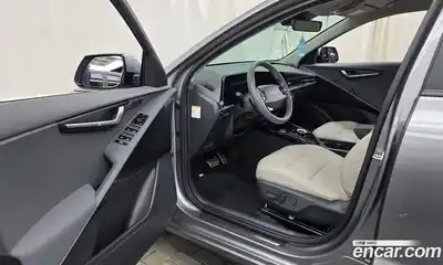 Kia Niro 2023 1.6 Автомат в Москве № 128373, миниатюра 5
