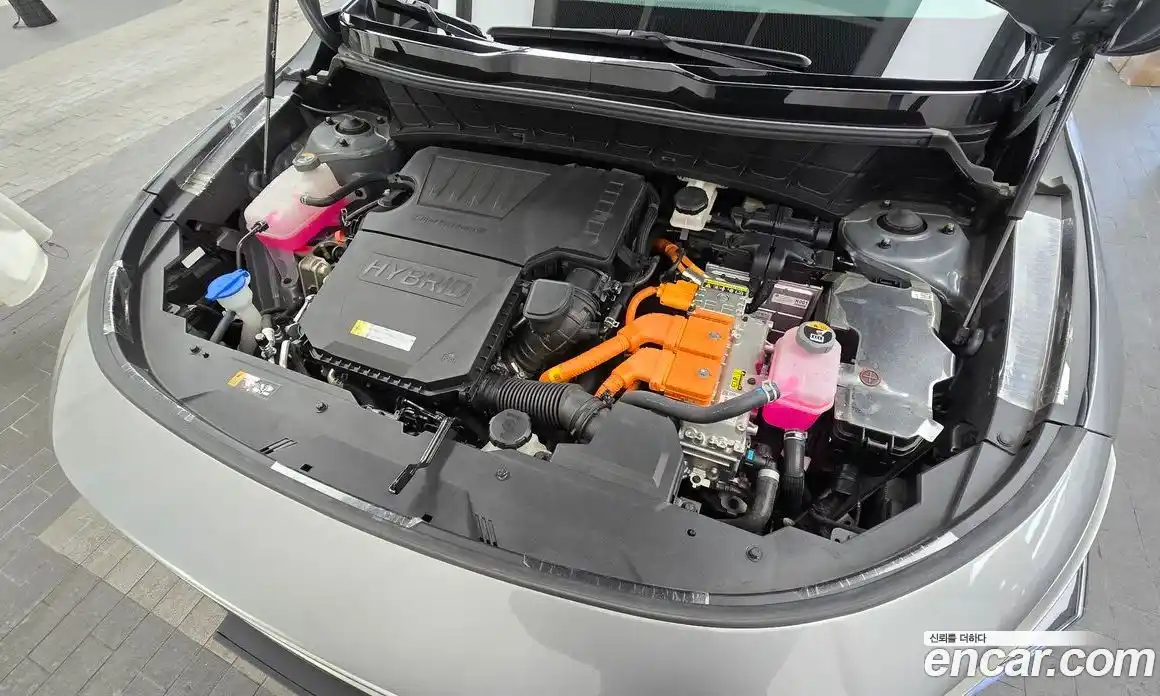 Kia Niro 2023 1.6 Автомат в Москве № 128373, фото 7