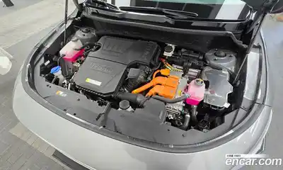 Kia Niro 2023 1.6 Автомат в Москве № 128373, миниатюра 7