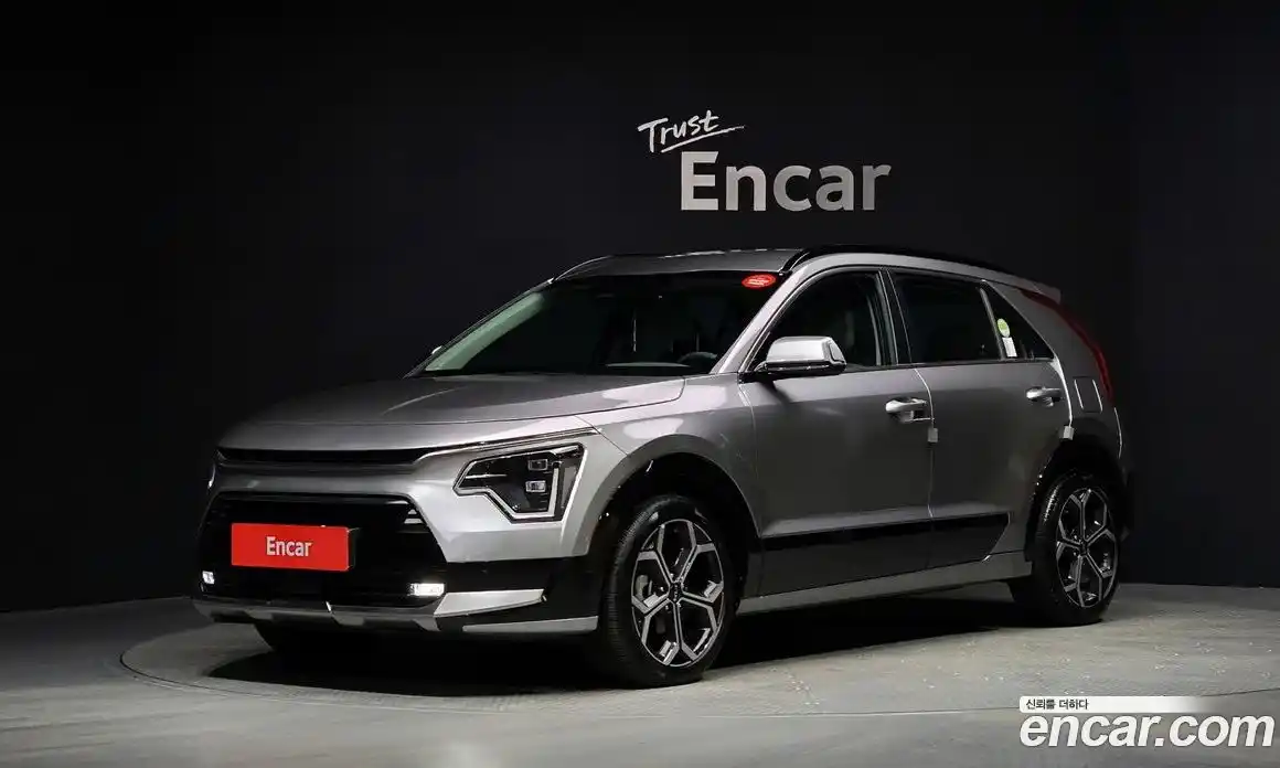 Kia Niro 2023 1.6 Автомат в Москве № 128373, фото 9