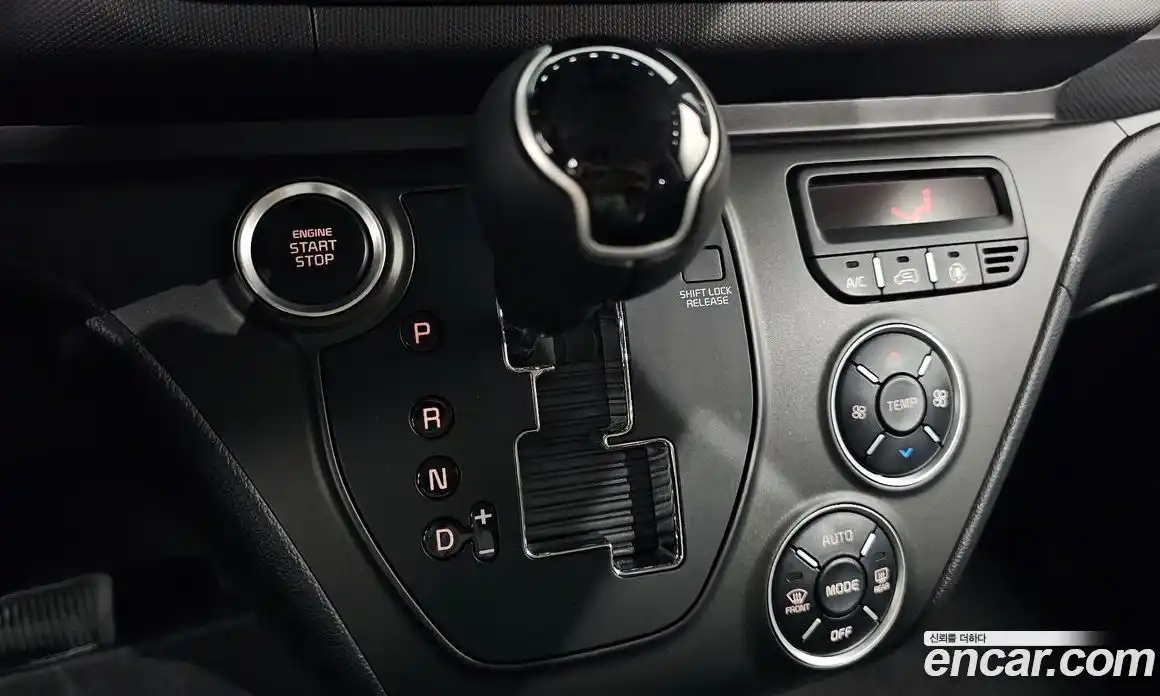 Kia Ray 2023 1.0 Автомат в Москве № 130335, фото 20