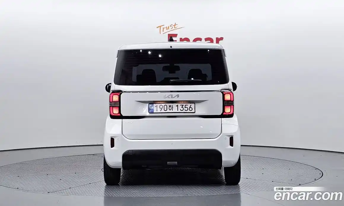 Kia Ray 2023 1.0 Автомат в Москве № 130335, фото 9