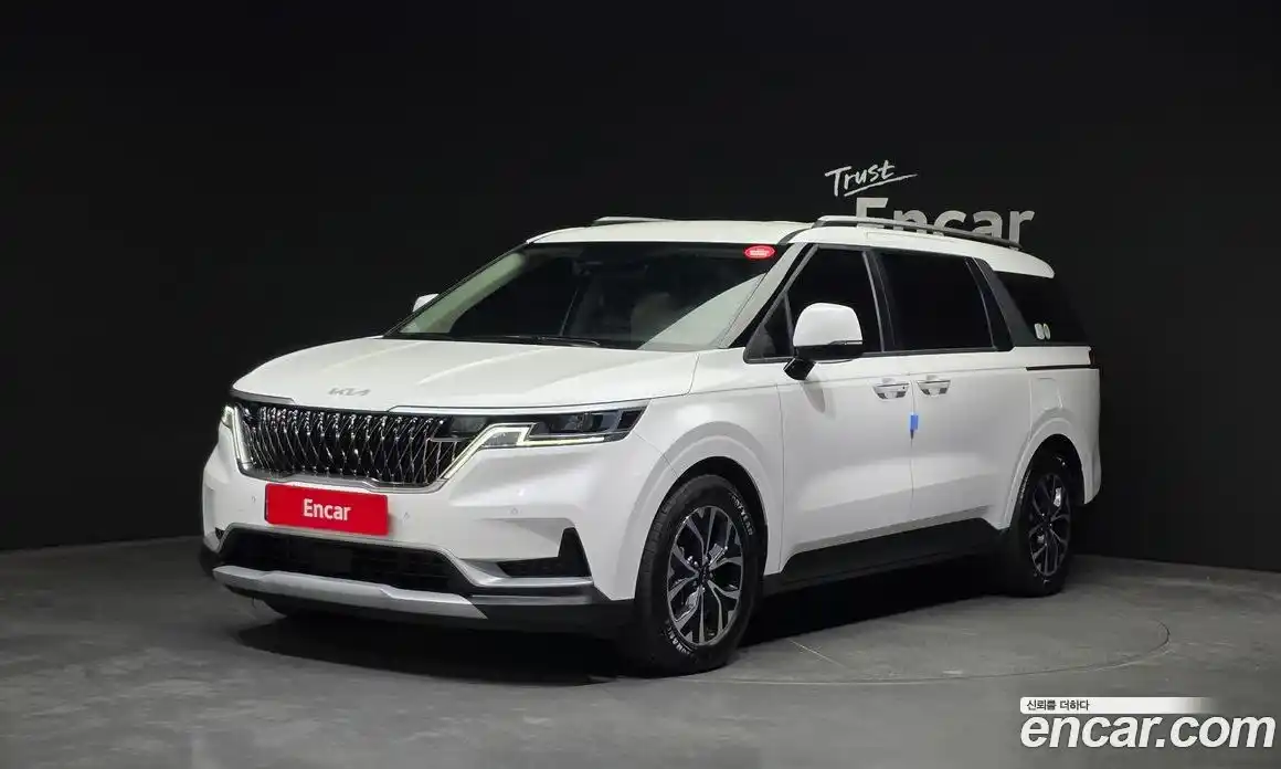 Kia Canival 2023 2.2 Автомат в Москве № 132857, фото 15