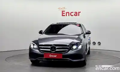 Mercedes-Benz E-Class 2017 2.0 Автомат в Москве № 138938, миниатюра 3