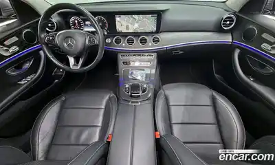 Mercedes-Benz E-Class 2017 2.0 Автомат в Москве № 138938, миниатюра 4
