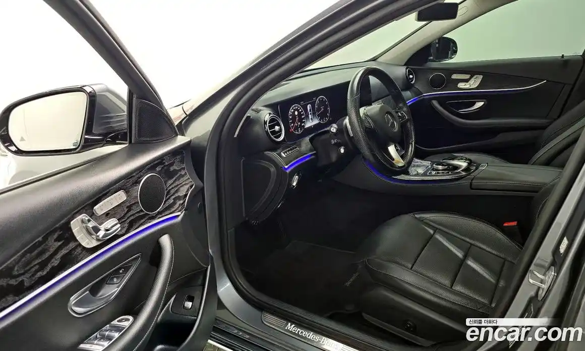 Mercedes-Benz E-Class 2017 2.0 Автомат в Москве № 138938, фото 9