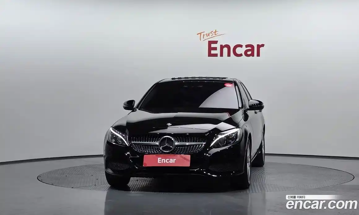 Mercedes-Benz C-Class 2018 2.0 Автомат в Москве № 138958, фото 18