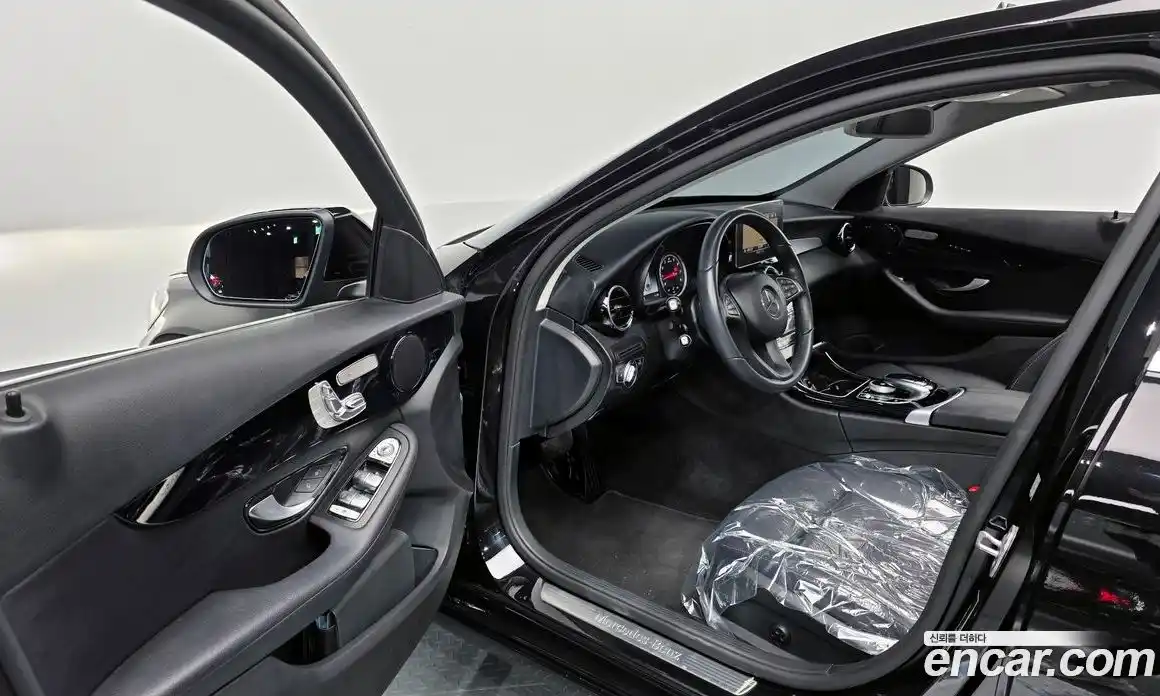 Mercedes-Benz C-Class 2018 2.0 Автомат в Москве № 138958, фото 7