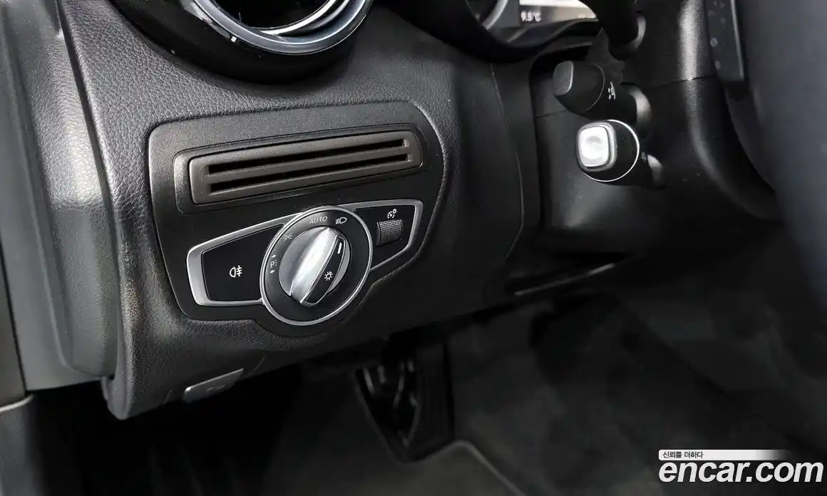 Mercedes-Benz C-Class 2018 2.0 Автомат в Москве № 138958, фото 10