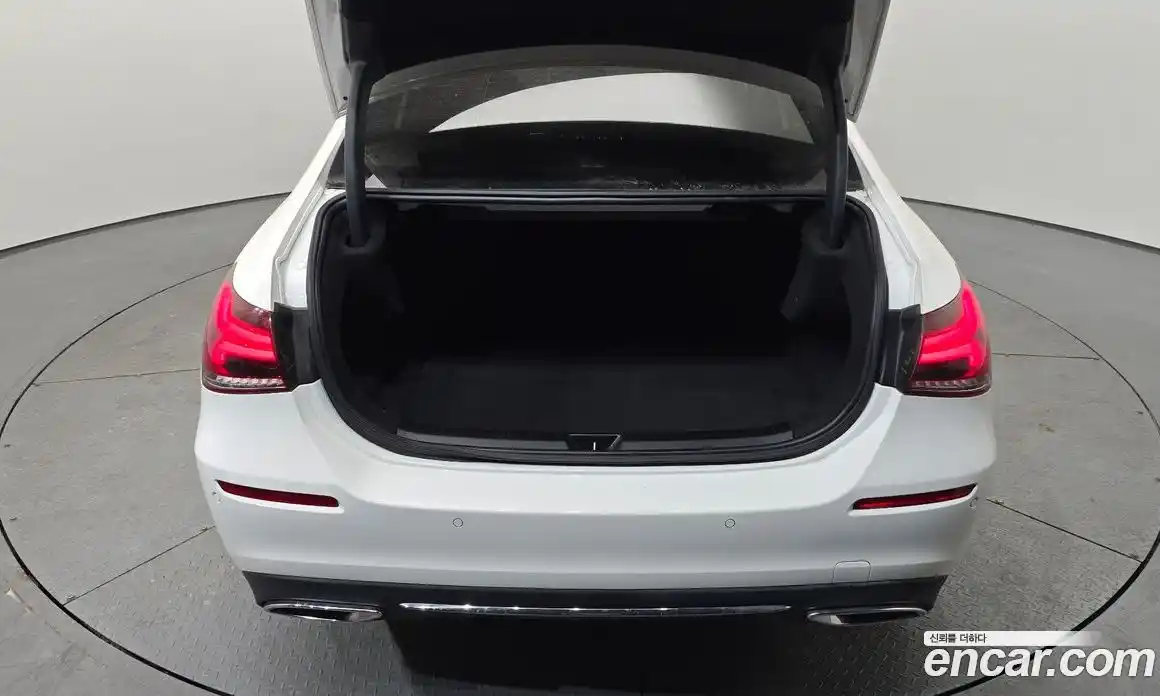 Mercedes-Benz A-Class 2021 1.9 Автомат в Москве № 139730, фото 20