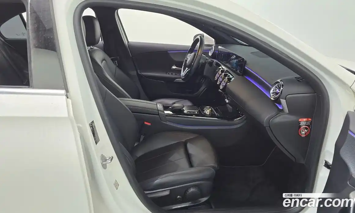 Mercedes-Benz A-Class 2021 1.9 Автомат в Москве № 139730, фото 4