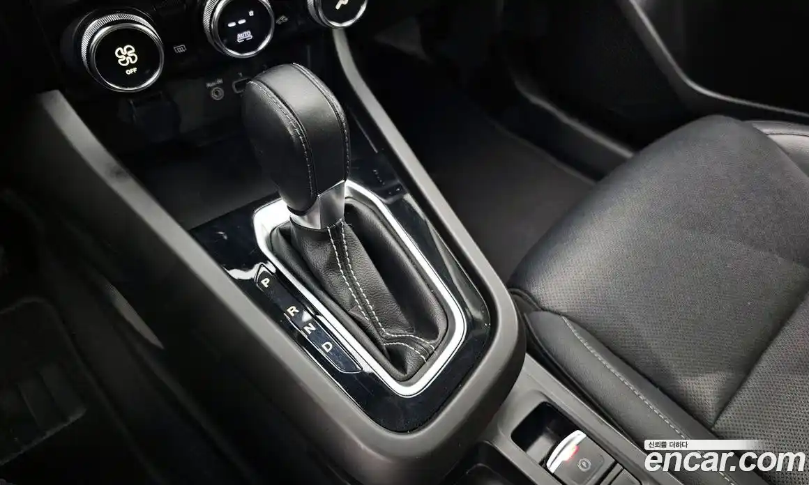 Renault XM3 2023 1.6 Автомат в Москве № 146941, фото 11