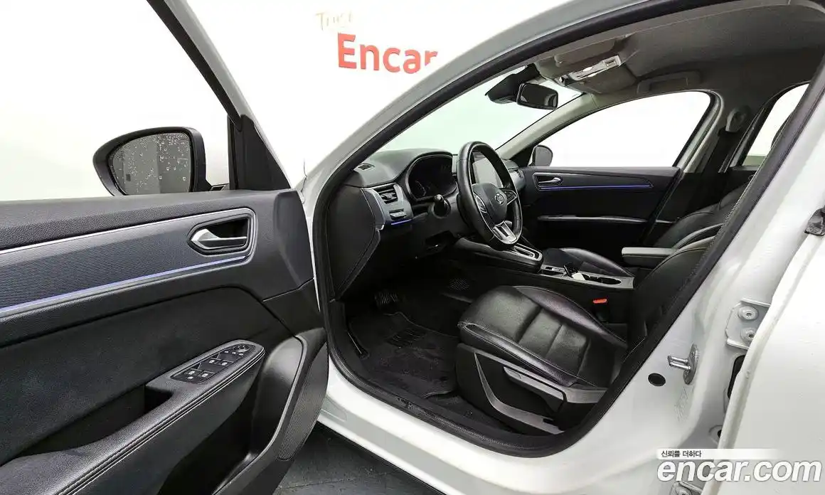 Renault XM3 2023 1.6 Автомат в Москве № 146941, фото 6