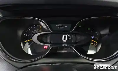 Renault QM3 2014 1.5 Автомат в Москве № 148486, миниатюра 11