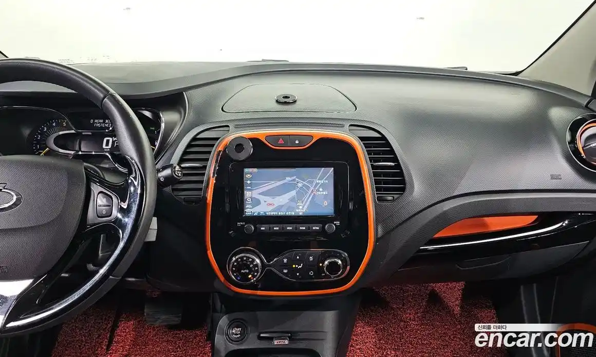 Renault QM3 2014 1.5 Автомат в Москве № 148486, фото 12