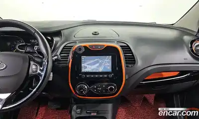 Renault QM3 2014 1.5 Автомат в Москве № 148486, миниатюра 12