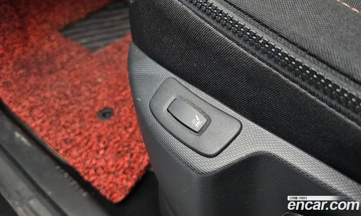 Renault QM3 2014 1.5 Автомат в Москве № 148486, фото 13