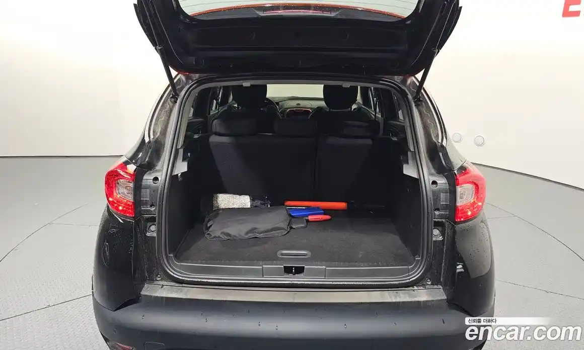 Renault QM3 2014 1.5 Автомат в Москве № 148486, фото 8