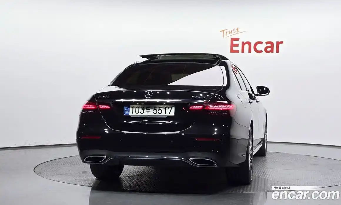 Mercedes-Benz E-Class 2021 2.0 Автомат в Москве № 150757, фото 13