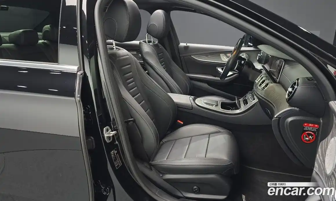 Mercedes-Benz E-Class 2021 2.0 Автомат в Москве № 150757, фото 16