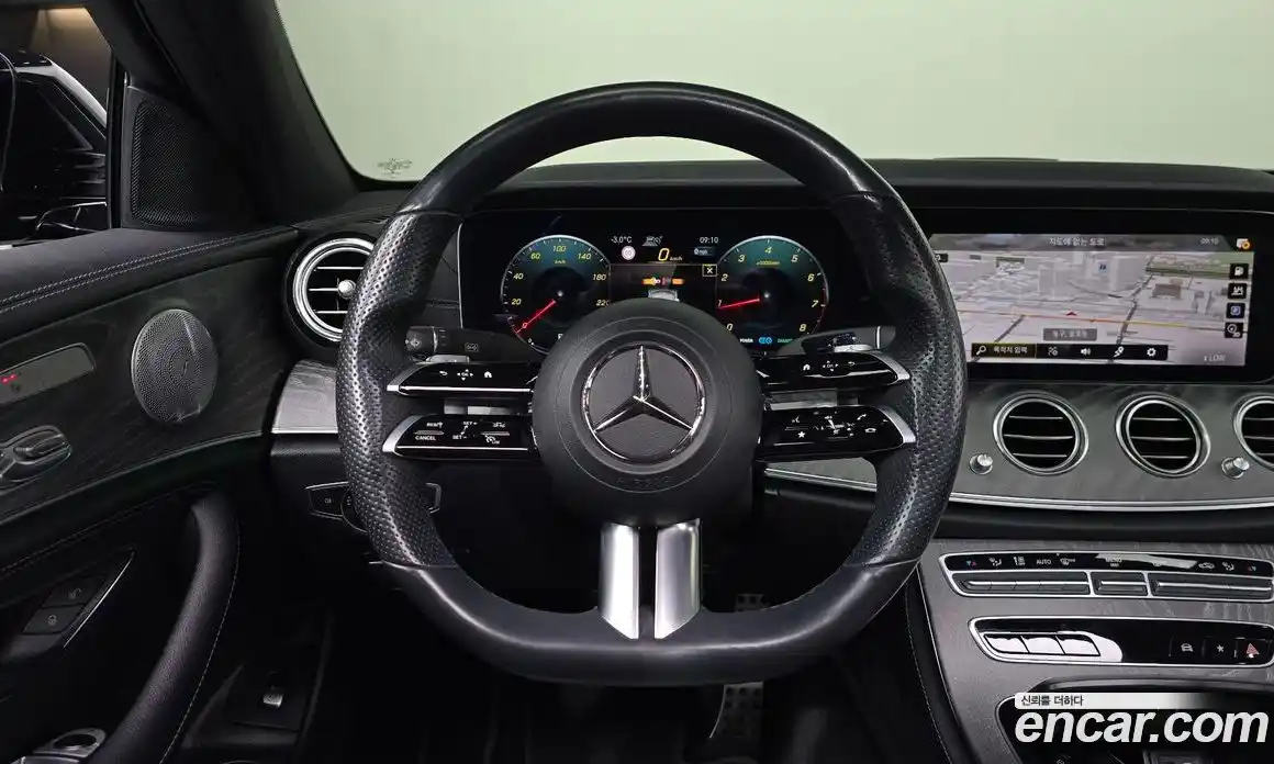 Mercedes-Benz E-Class 2021 2.0 Автомат в Москве № 150757, фото 19