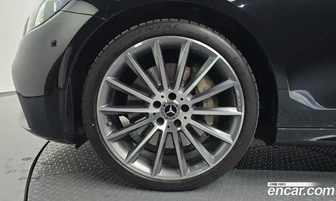 Mercedes-Benz E-Class 2021 2.0 Автомат в Москве № 150757, фото 7