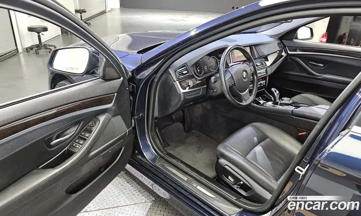 BMW 5-Series 2015 2.0 Автомат в Москве № 157309, фото 14