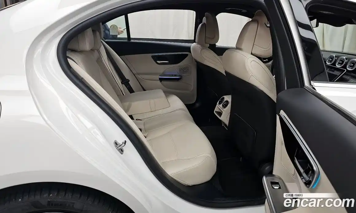 Mercedes-Benz C-Class 2025 2.0 Автомат в Москве № 160077, фото 17