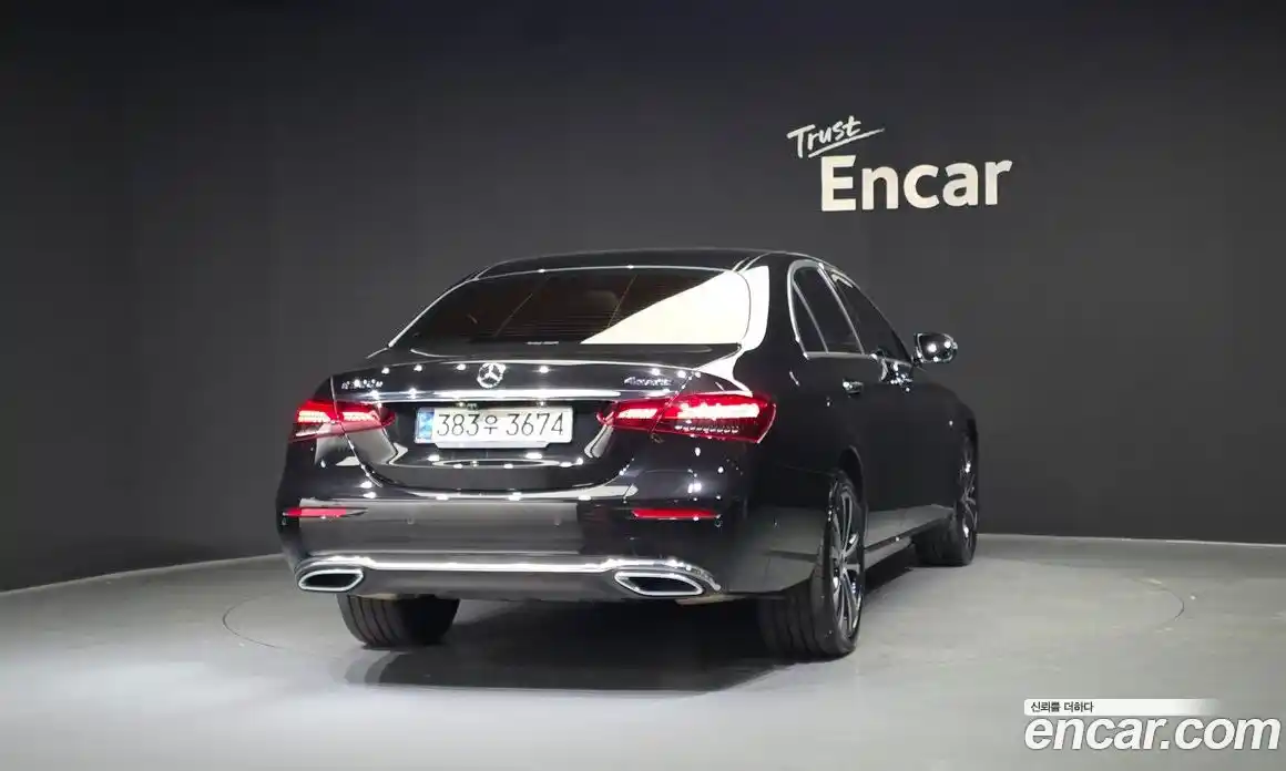 Mercedes-Benz E-Class 2021 2.0 Автомат в Москве № 160750, фото 15