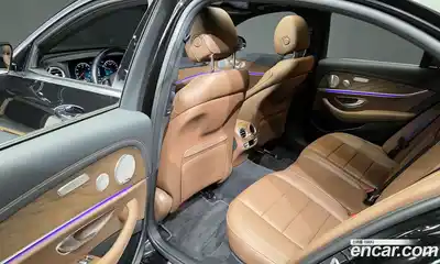 Mercedes-Benz E-Class 2021 2.0 Автомат в Москве № 160750, миниатюра 8