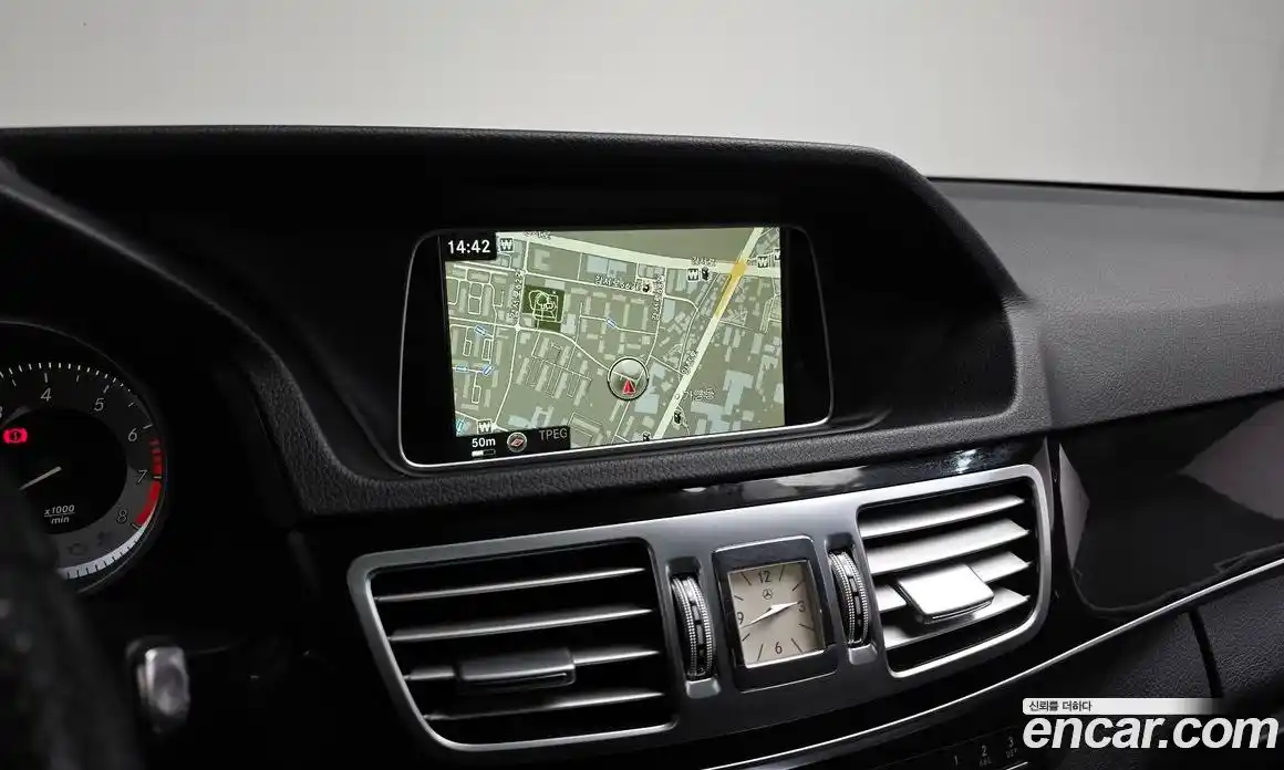 Mercedes-Benz E-Class 2016 3.5 Автомат в Москве № 162085, фото 11