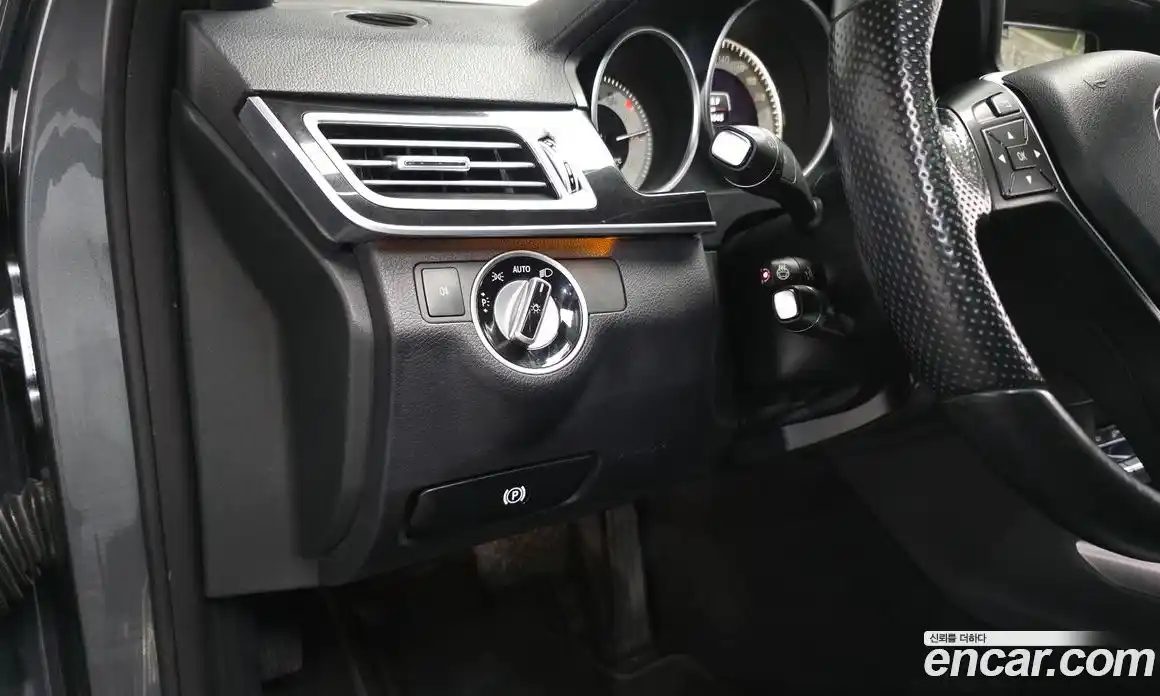 Mercedes-Benz E-Class 2016 3.5 Автомат в Москве № 162085, фото 15