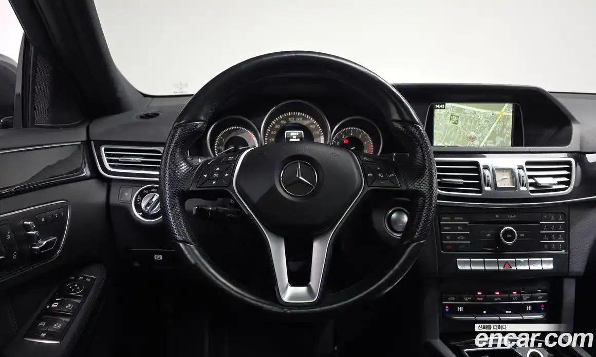 Mercedes-Benz E-Class 2016 3.5 Автомат в Москве № 162085, фото 16