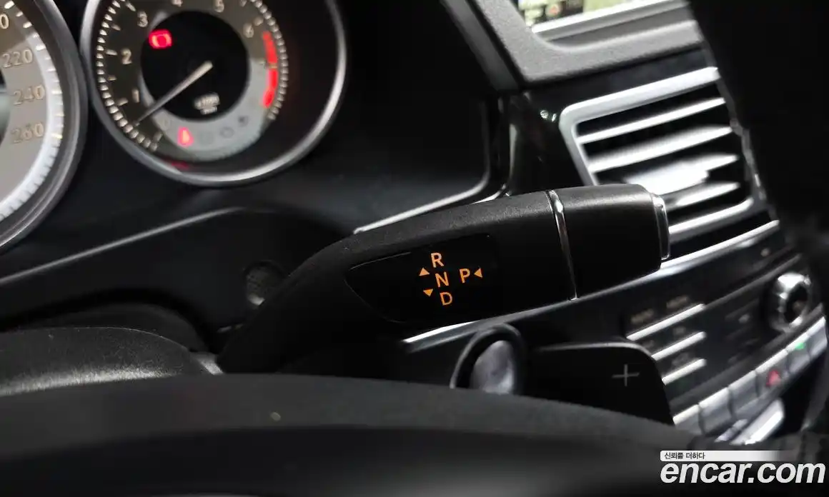 Mercedes-Benz E-Class 2016 3.5 Автомат в Москве № 162085, фото 18